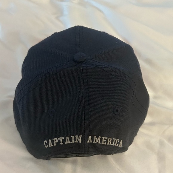 Marvel Avengers Captain America Blue and Red Shield Snapback Hat - Picture 2 of 4